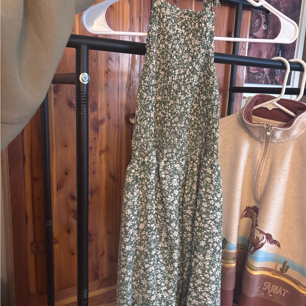 Elegant Green Floral Maxi Dress